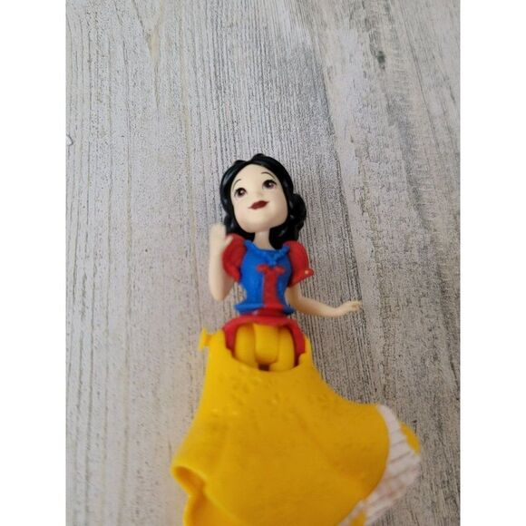 Disney Hasbro sa Snow White clip-on dress Pixar toy figure - Picture 2 of 5